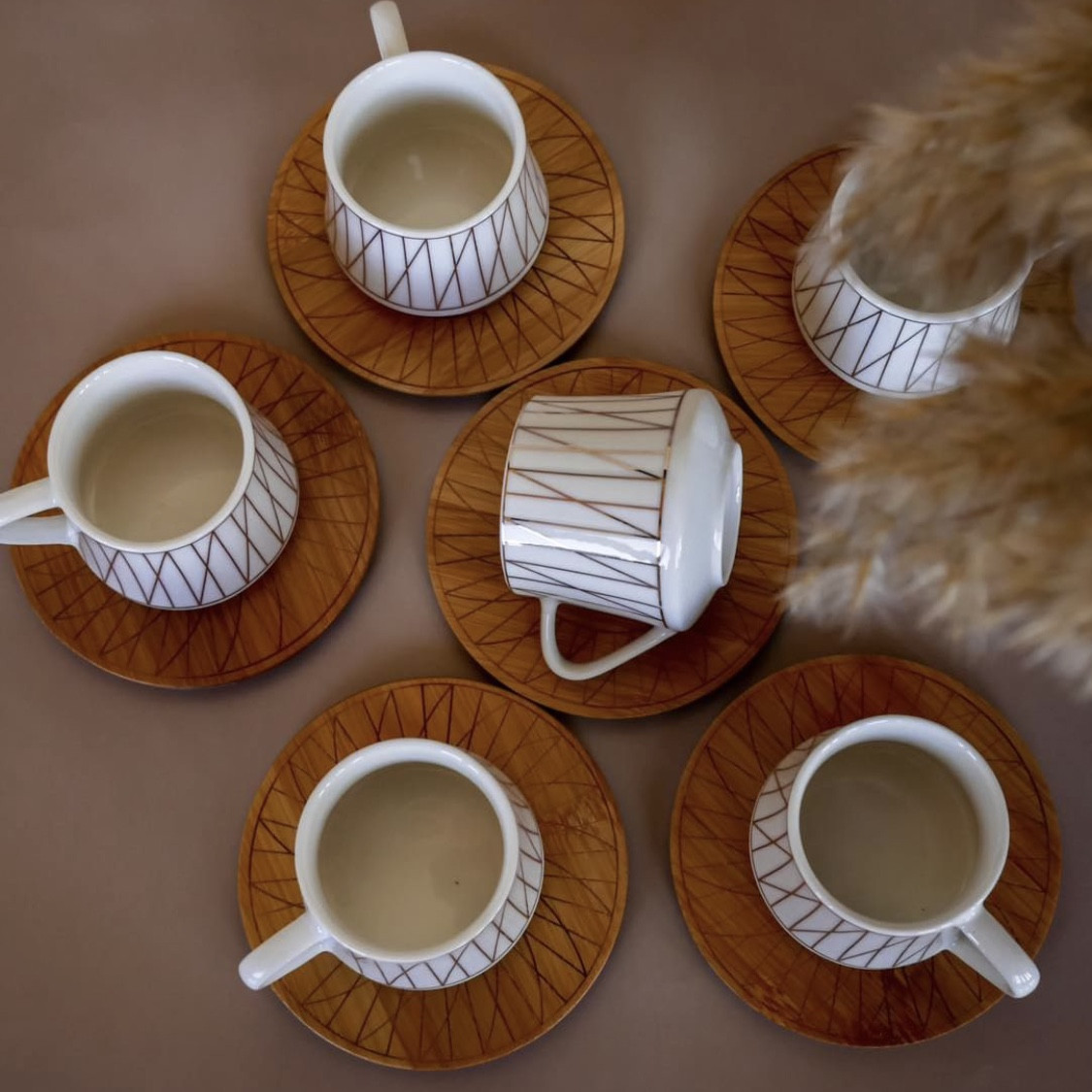 Թեյի բաժակներ փայտյա տակդիրով ոսկեփայլ 6 հատ, изображение 2